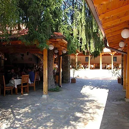 Hotel Center Aprilci